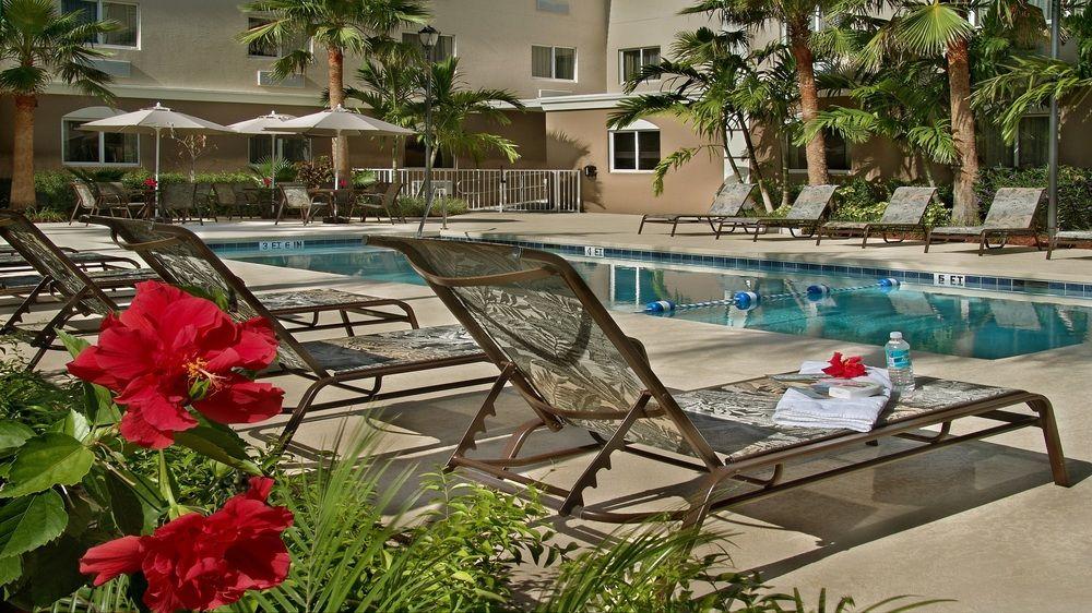 Holiday Inn Express West Palm Beach Metrocentre By Ihg Zewnętrze zdjęcie