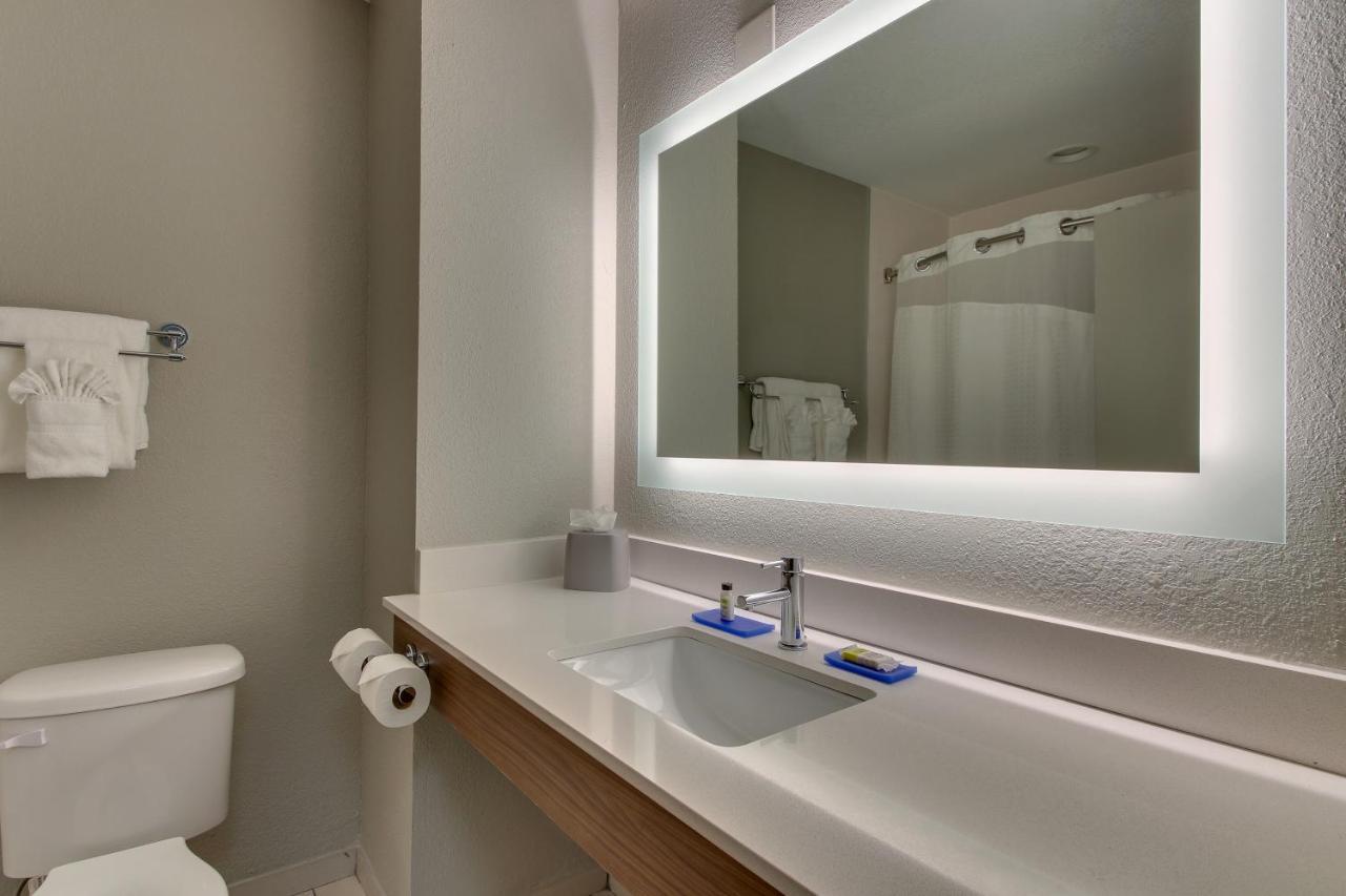 Holiday Inn Express West Palm Beach Metrocentre By Ihg Zewnętrze zdjęcie